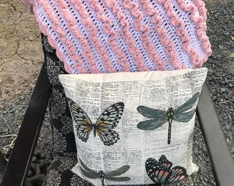 Crochet Ruffled Baby Blanket
