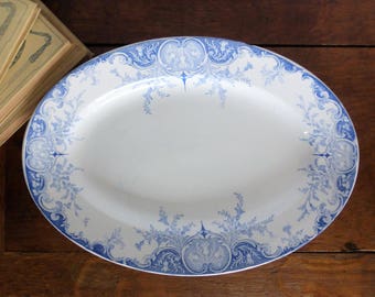 Long plat de service Lunéville K&G, modèle Phenix, ancien plat motifs romantique