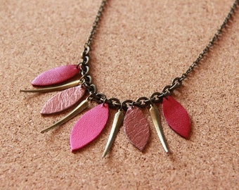 Necklace • ETNY • pink / Burgundy / bronze