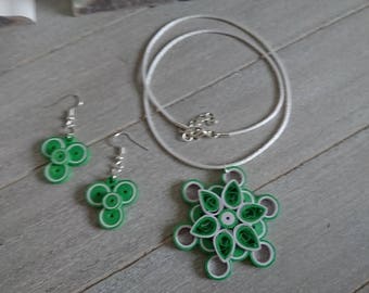 Jewelry set series 'Circles' in green / white