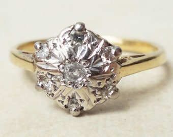 Vintage Diamond Flower Ring,18ct Gold and Diamond Engagement Ring, Approx Size 5.75