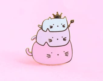 Cute Cat Pin | cat enamel pin , adorable cat pin, hat badge lapel