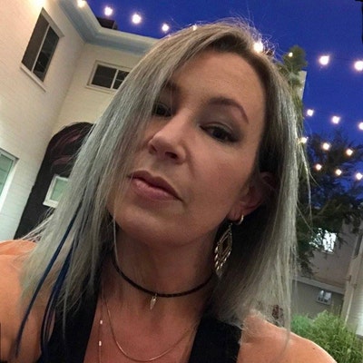 Jen Hollywood-Showell