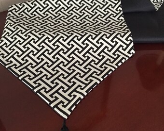 Home Decor PK Lifestyles Cross Section Licorice Geometric in Black and White Table Runner by ThemeRunners