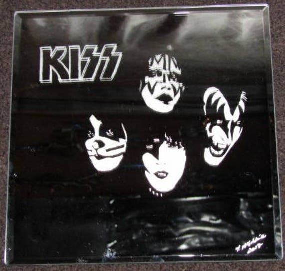 Kiss 8 etched mirror