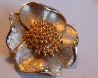 Vintage brooch, signed "Musee des Arts Decoratifs Paris" golden dogwood flower brooch, vintage jewelry