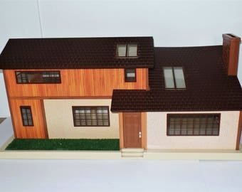 Vintage mid century modern dollhouse doll house Smaller Homes by Tomy