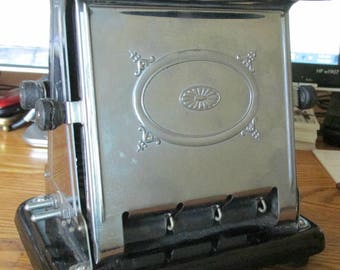 Art Deco Toaster, Landers, Frary & Clark, Universal #E3612, Made in USA, New Britain, Conn., Kitchen Collectible, Breakfast Serving