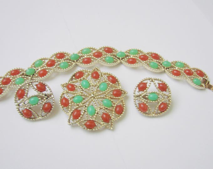 Vintage 1960s Sarah Coventry Acapulco Parure / Bracelet / Brooch / Earrings / Faux Carnelian / Faux Jade / Jewelry / Jewellery