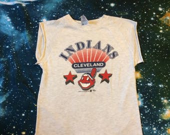 Vintage Cleveland Indians MLB Baseball Cut Off Sleeve Super Soft T-Shirt