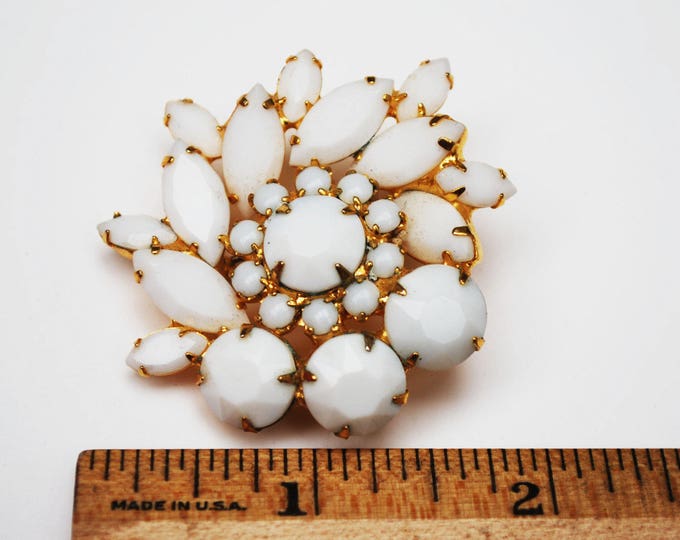 White Milk Glass Flower Brooch - Atomic - Snow flake Pin - Juliana style