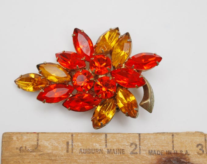 Rhinestone brooch -Ornage and Yellow Crystal - Gold metal, - mid century floral pin