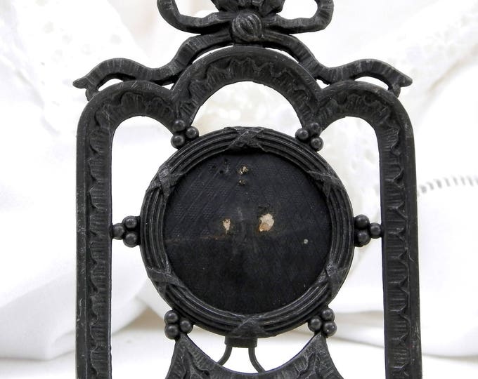 Small Antique French Cast Metal 1880s Portrait Photograph Frame with Ribbons, Standing Napoleon 3 Picture Frame Made in Paris, Photo Frame Small Antique French Cast Metal 1880s Portrait Photograph Frame with Ribbons, Standing Napoleon 3 Picture Frame Made in Paris, Photo Frame