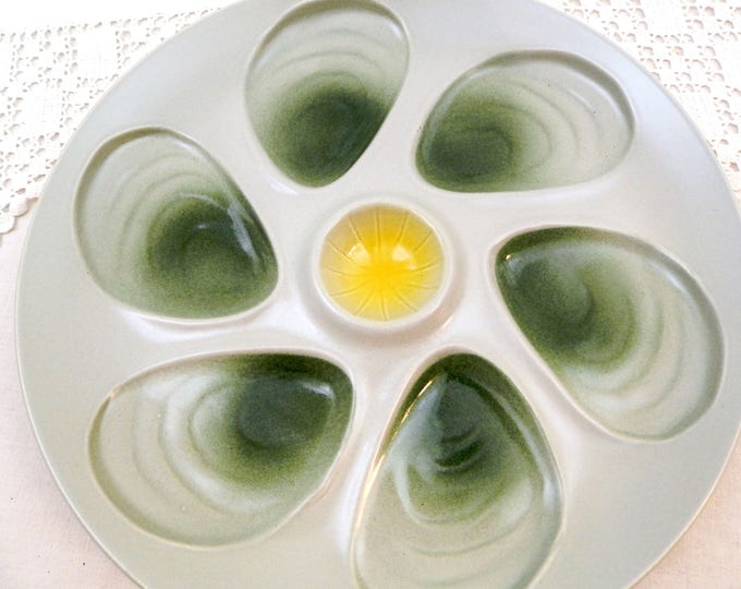 2 Vintage Mid Century Green and Yellow French Oyster Plates by Salins, Pair Seafood / Shellfish Accessory, Retro 1960s Serving Plate, Food 2 Vintage Mid Century Green and Yellow French Oyster Plates by Salins, Pair Seafood / Shellfish Accessory, Retro 1960s Serving Plate, Food