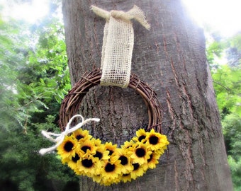 Sunflower Wreath- Front Door Wreath- Summer Grapevine Wreath- Housewarming Gift- Sunflower Wedding- Rustic Wall Decor- Party Decoration