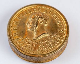 SUMMER SALE -30%off H. R. H. Prince Albert's little travelling pressed brass pill tin. Cachou aromatise.