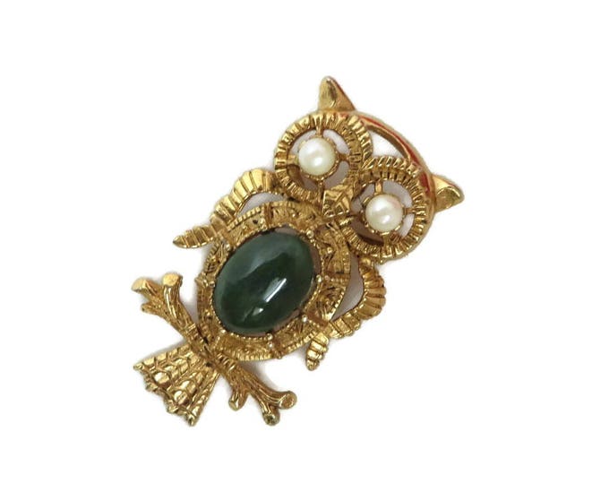 Owl Pendant Brooch, Vintage Gold Tone Owl Brooch-Pendant, Jade Glass Brooch, Faux Pearl Eyed Owl Pin, Bird Pendant, Owl Jewelry Owl Pendant Brooch, Vintage Gold Tone Owl Brooch-Pendant, Jade Glass Brooch, Faux Pearl Eyed Owl Pin, Bird Pendant, Owl Jewelry