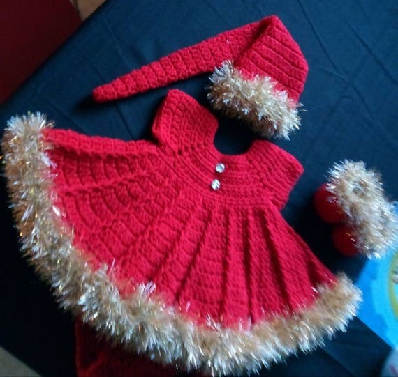 Items similar to Christmas crochet baby dress set. on Etsy