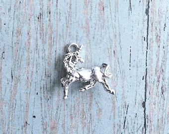 2 Small Unicorn charms 3D silver plated pewter - silver unicorn pendants, fairy tale charms, mythology charms, fantasy charms, W9