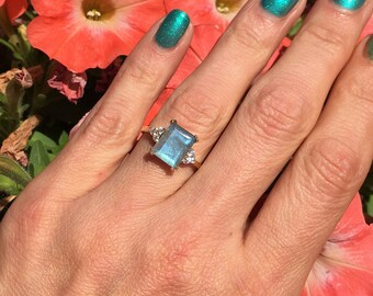 20% off- SALE!! Labradorite Ring - Grey Ring - Statement Ring - Gold Ring - Engagement Ring - Rectangle Ring - Cocktail Ring - Rainbow Ring