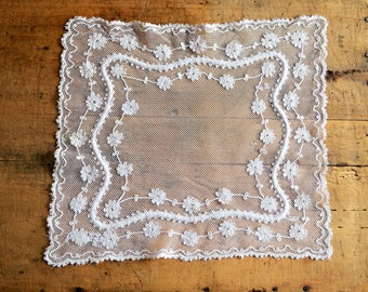 French Antique Filet Crochet Doily - Vintage Rectangular White Fine Lace - Daisies Cotton Needlework Doily - Christmas Lace - Shabby Chic
