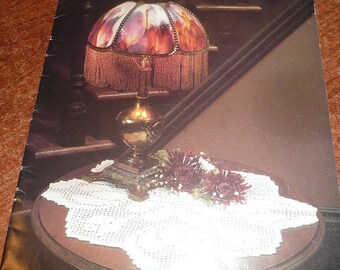 Leisure Arts Crocheted Doilies & Placemats Leaflet