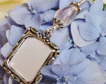 Wedding bouquet photo charm. Photo charm with teardrop crystal. Bridal bouquet photo. Memorial picture frame charm. Bridal shower gift