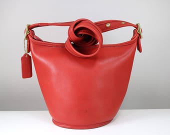 Vintage Early 1980s Red Leather COACH Bag/ Bucketbag/ Satchel/ crossbody/ Made in USA 9019