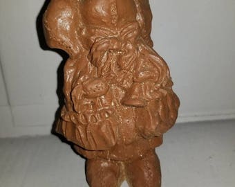 pecan resin figurines