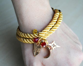 Lasso of Truth Charm Bracelet -- Wonder Woman Collection -- Diana Prince - Wonder Woman Necklace - Fandom Fashion - Geek Jewelry
