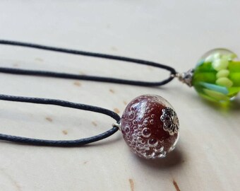Glass Pendant Necklace, Trippy Glass Necklace, Lamp work Glass Pendant, Hand blown glass pendant, Trippy Glass Pendant, Handmade Glass bead