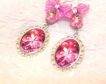 Boucles d'oreille cabochon motif fleur
