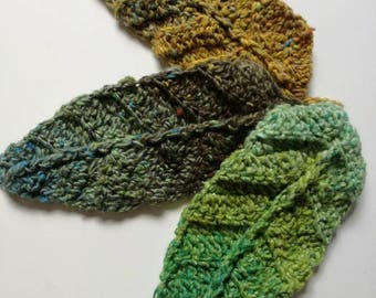 Bookmark set leaves