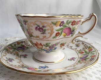 Hammersley China Tea Cup and Saucer, Dresden Sprays, 1940s, Crazing