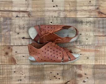 90's Leather Sandal Huaraches / Woven Sandals / Womens Sandals / Brown Leather Sandals / 80s Sandals / 90s Sandals / 90s Shoes