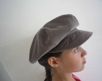 taupe velvet newsboy cap - lining flowers - small star - new season