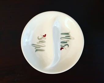 Ring dish, Mrs and Mrs, lesbian wedding gift, lesbian engagement gift, lesbian couple gift, double ring dish, Lgbt pride, lgbt wedding, lgbt