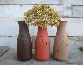 Rustic Farmhouse Chalk Painted Bottles / Decanters / Farmhouse Kitchen / Country Kitchen Decor / Rustic Vases / Hand Painted / Set of 3