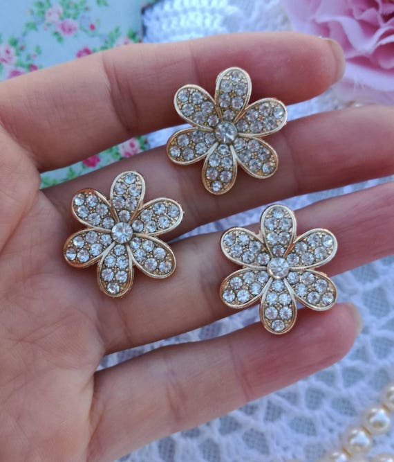 Rhinestone flower