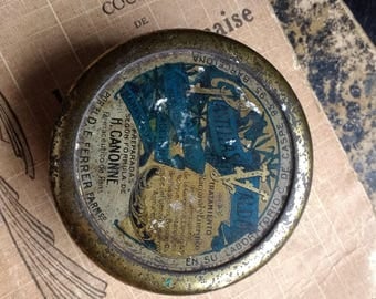 Vintage Tin candy box, A lovely aged rustic candy tin box.