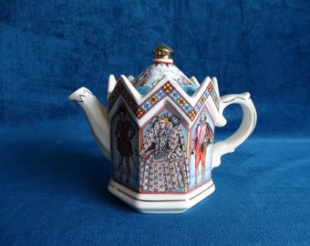 Sadler 4442 tea pot, Elizabeth I, Queen of England 1558-1603