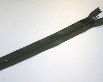 Zipper 20 cm - military green