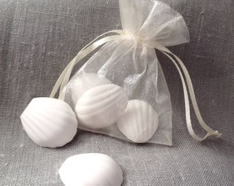 5 small Magdalen mold of plaster scented in an organza pouch