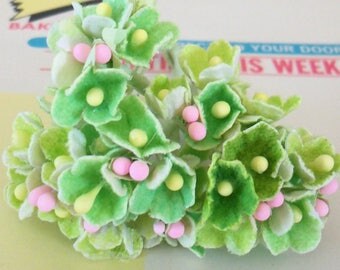 Artificial Flowers / Forget Me Nots / One Nosegay / Spring Green / Flocked Paper