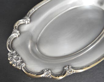 Silver Ornate WM Rogers Platter -Vintage 1847 Remembrance Rogers Bros Oval Silver Plated Tray Serving Platter Silverplated Ornate Bread Tray