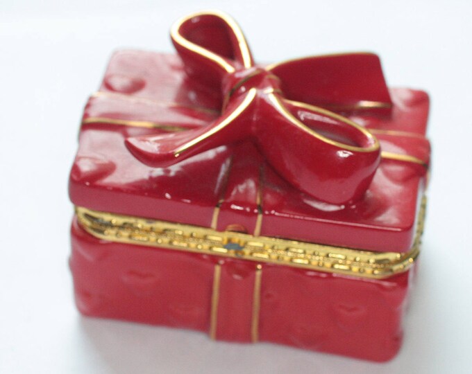 CZ Simulated Diamond Post Earrings with Red Ceramic Trinket Box Bow and Hearts