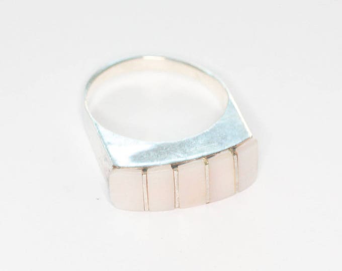 Pink MOP Shell Sterling Modernist Ring Size 7 Vintage