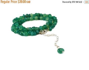 VACATION SALE Short Necklace Emerald Green Agate Pebble Beads and Sterling Silver, Agate Necklace Green Emerald Pebble Jewelry Green Gift fo
