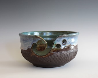 Large Yarn Bowl, knitting bowl, pottery yarn bowl, pottery knitting bowl, handmade ceramic yarn bowl, READY to Ship