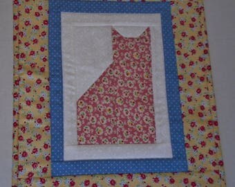 Kitty Quilted Table Topper with Flowers, Quilted Wall Hanging, Pastel Quilted Table Runner, Kitty Cat Quilt, Nursery Decor, Kitty Quilt